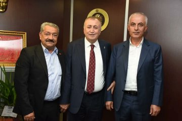 Adana Esnaf ve Sanatkarlar Odaları Birliği Başkanı Niyazi Göger, Türkiye Esnaf ve Sanatkarları Konfederasyonu (TESK) Başkanvekili Halil İbrahim Balcı'ya Hayırlı Olsun Ziyaretinde Bulundu