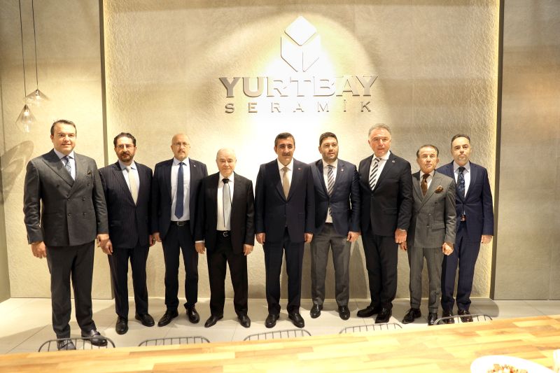 Yurtbay Seramik, Unicera Fuarı'nda Cumhurbaşkanı Yardımcısı Cevdet Yılmaz'ı Ağırladı