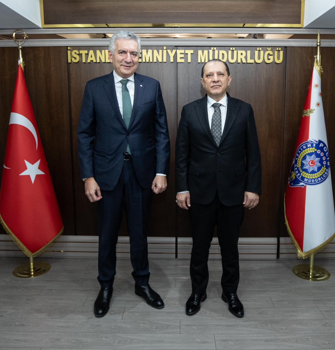 İstanbul Sanayi Odası Yönetim Kurulu Başkanı Erdal Bahçıvan, İstanbul İl Emniyet Müdürü Selami Yıldız'a Nezaket Ziyaretinde Bulundu